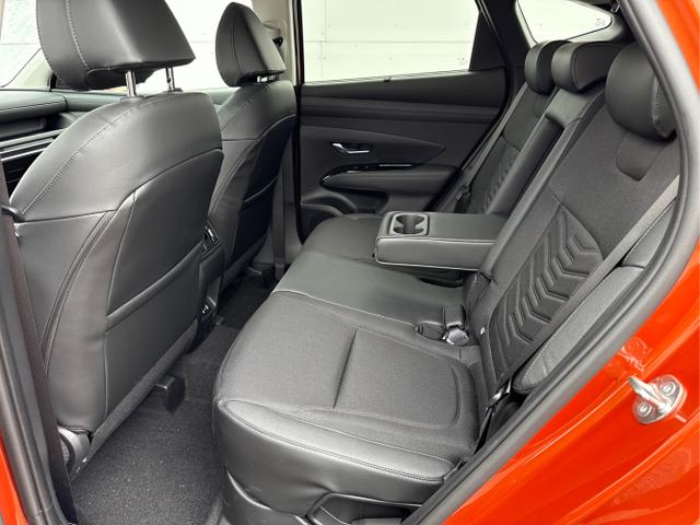Hyundai / TUCSON FACELIFT / Weiß / / / 