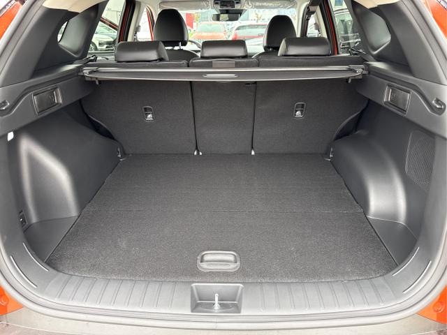 Hyundai / TUCSON FACELIFT / Weiß / / / 