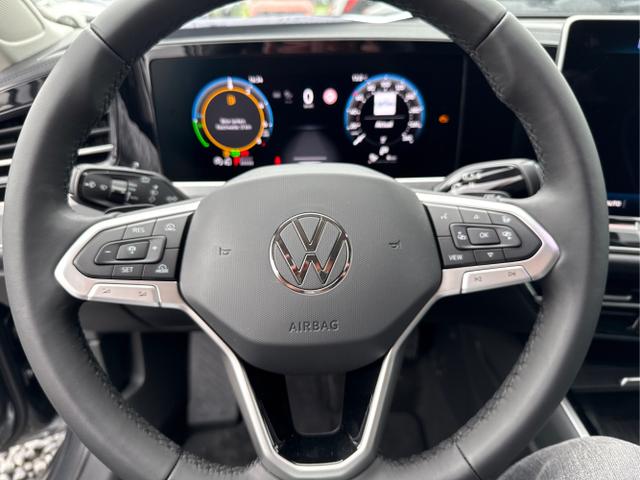 Volkswagen / Passat Variant / Weiß / / / 