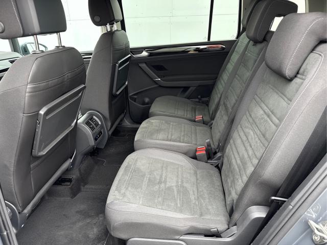 Volkswagen / Touran / Weiß / / / 