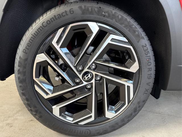 Hyundai / TUCSON FACELIFT / Rot / / / NAVI 360 KRELL NAVI MATRIX