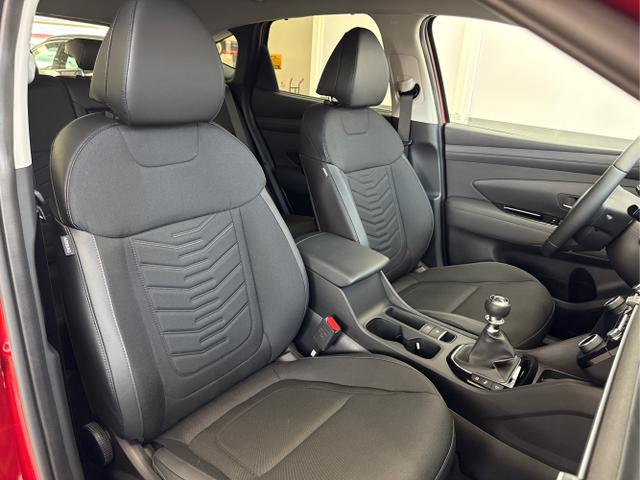 Hyundai / TUCSON FACELIFT / Rot / / / NAVI 360 KRELL NAVI MATRIX