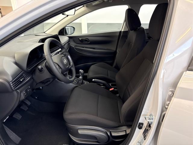 Hyundai / BAYON / Grau / / / NAVI RFK PDC 