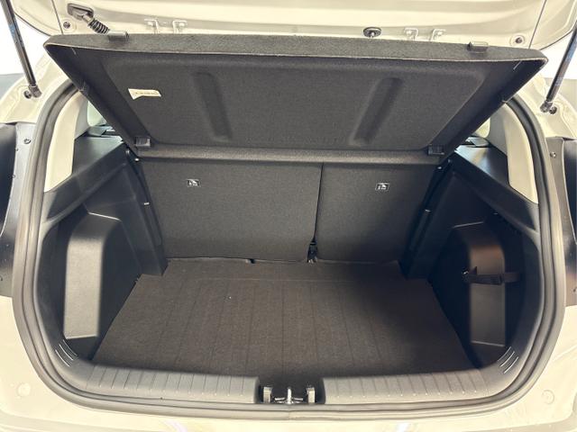 Hyundai / BAYON / Grau / / / NAVI RFK PDC 