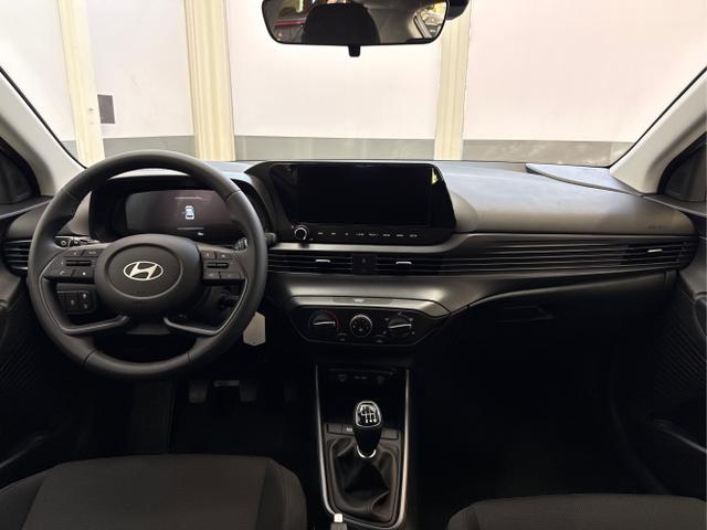 Hyundai / BAYON / Grau / / / NAVI RFK PDC 