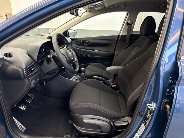 Hyundai / BAYON / Blau / / / NAVI SHZ RFK PDC KLIMAAUTOMATIK Licht/Regensensor