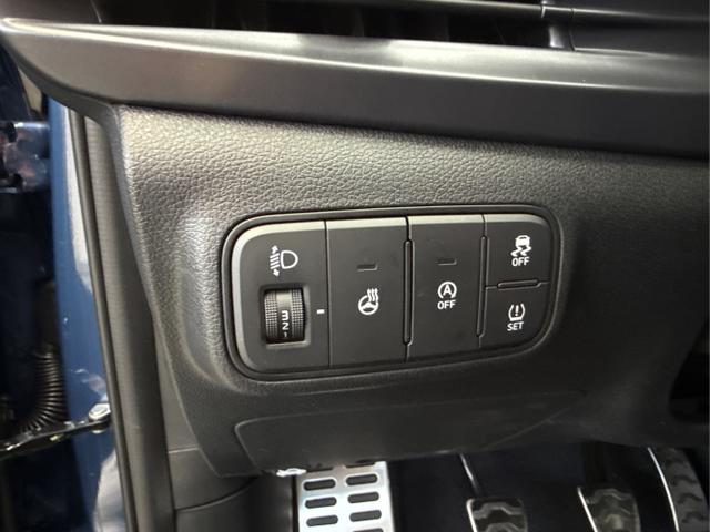 Hyundai / BAYON / Blau / / / NAVI SHZ RFK PDC KLIMAAUTOMATIK Licht/Regensensor