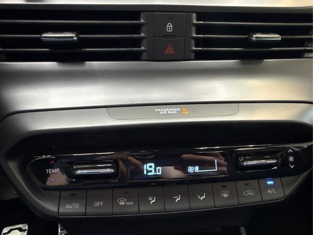 Hyundai / BAYON / Blau / / / NAVI SHZ RFK PDC KLIMAAUTOMATIK Licht/Regensensor