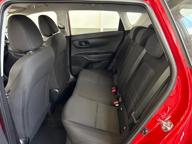 Hyundai / BAYON / Rot / / / DCT SHZ NAVI RFK PDC 