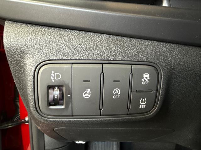 Hyundai / BAYON / Rot / / / DCT SHZ NAVI RFK PDC 
