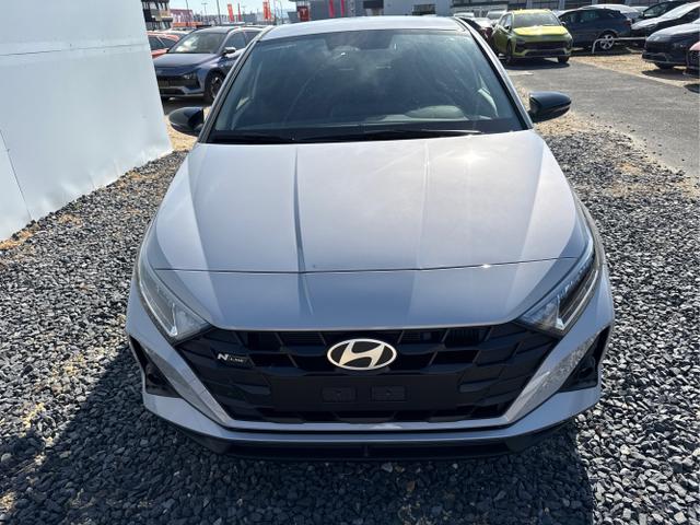 Hyundai / i20 / Weiß / / / 