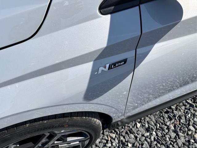 Hyundai / i20 / Weiß / / / 