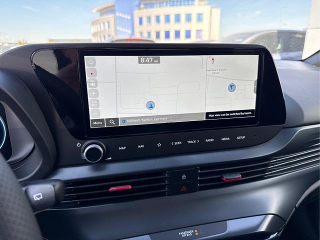 Hyundai / i20 / Weiß / / / 