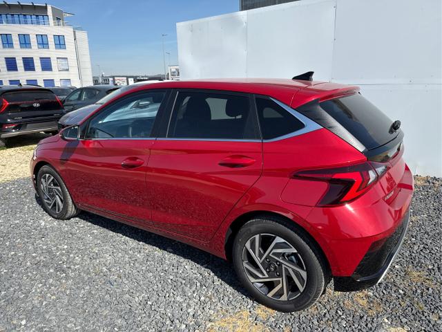 Hyundai / i20 / Weiß / / / 