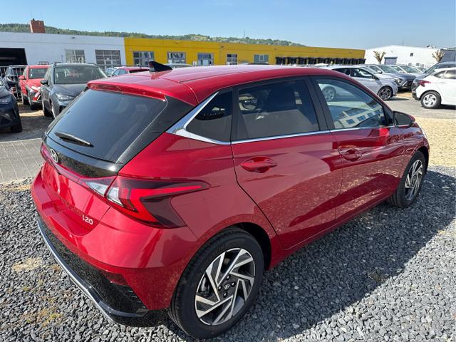 Hyundai / i20 / Weiß / / / 