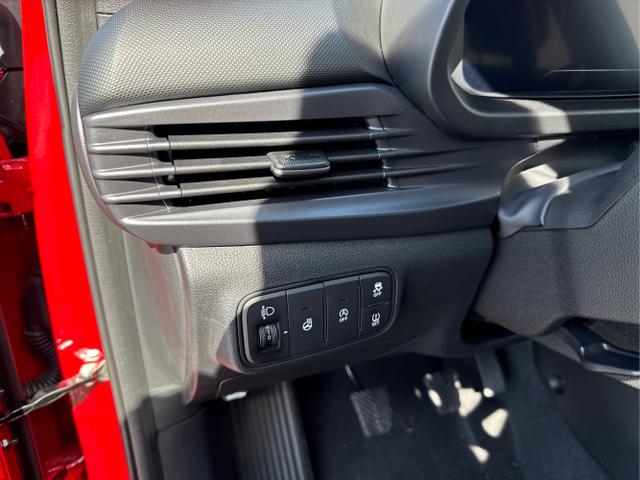 Hyundai / i20 / Weiß / / / 