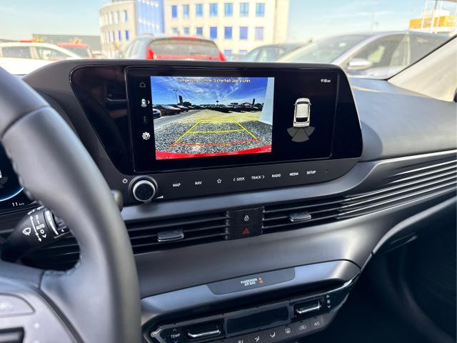 Hyundai / i20 / Weiß / / / 