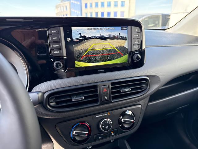 Hyundai / i10 / Weiß / / / 