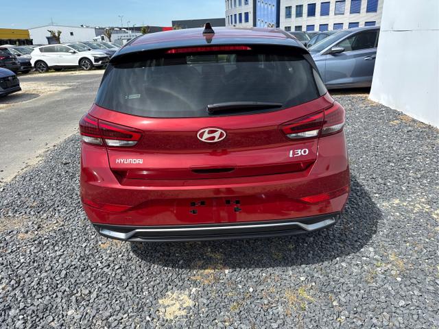 Hyundai / i30 / Weiß / / / 