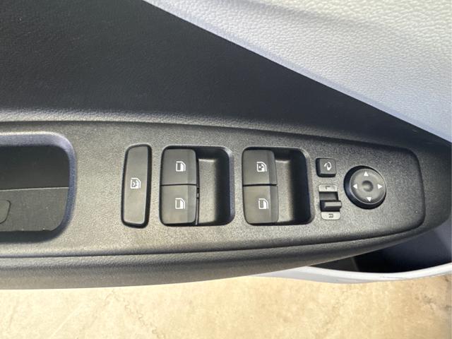 Hyundai / i10 / / / / 