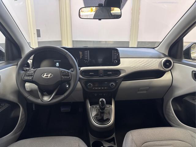 Hyundai / i10 / / / / 