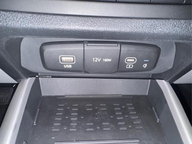 Hyundai / i10 / / / / 