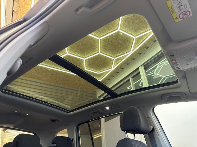 Volkswagen / Touran / / / / 