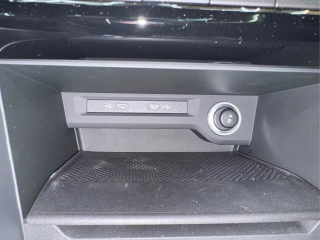 Volkswagen / Touran / / / / 