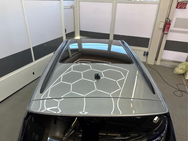 Volkswagen / Touran / / / / 