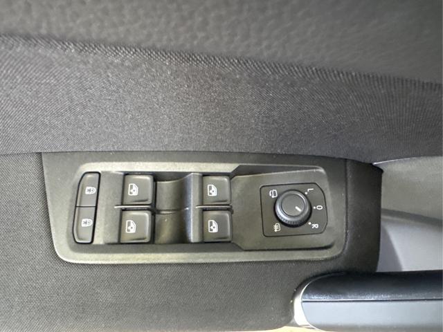 Volkswagen / Touran / / / / 