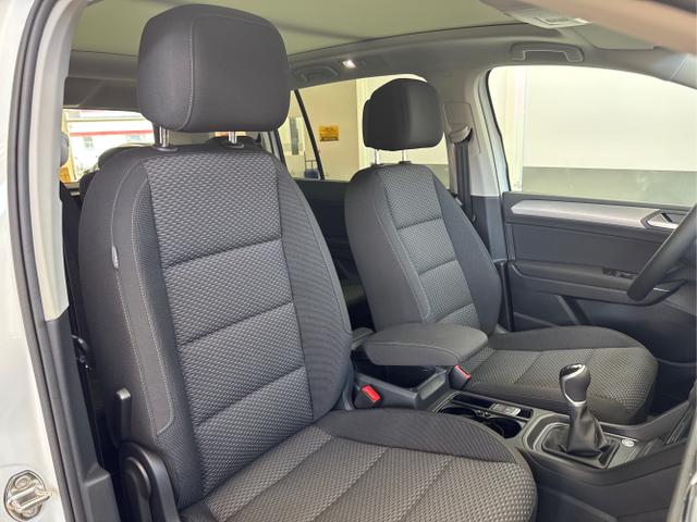 Volkswagen / Touran / / / / 