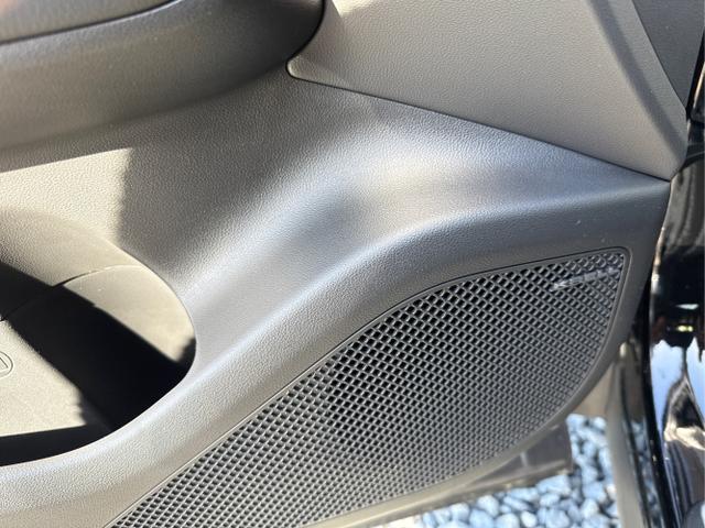 Hyundai / TUCSON FACELIFT / Weiß / / / 