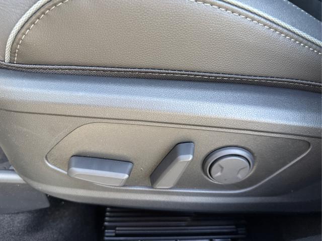 Hyundai / TUCSON FACELIFT / Weiß / / / 