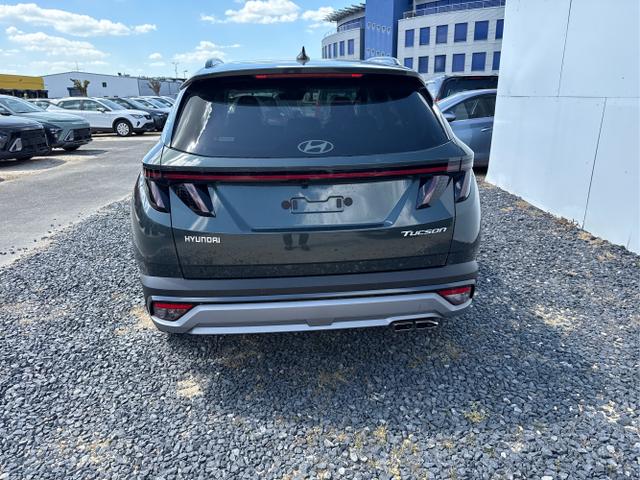 Hyundai / TUCSON FACELIFT / Weiß / / / 