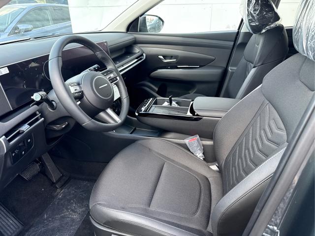 Hyundai / TUCSON FACELIFT / Weiß / / / 