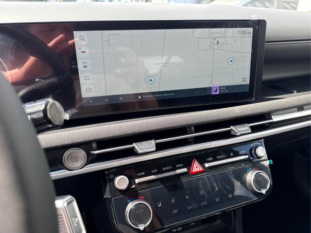 Hyundai / TUCSON FACELIFT / Weiß / / / 