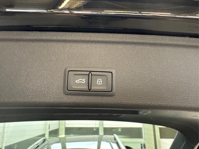 Audi / A4 Avant / / / / 
