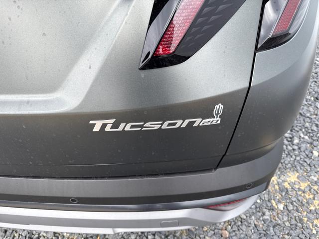 Hyundai / TUCSON FACELIFT / Weiß / / / 
