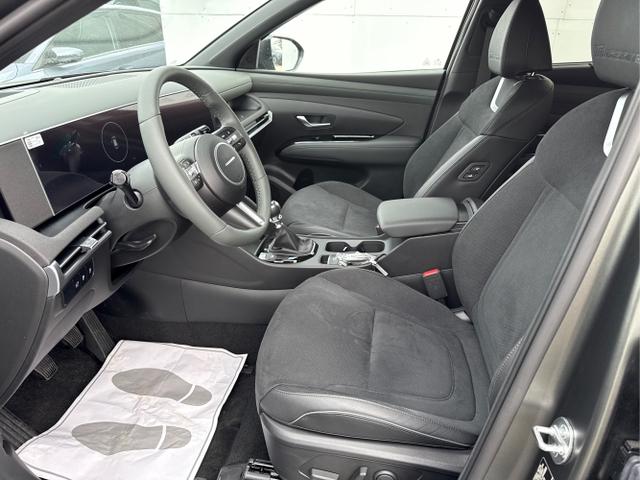 Hyundai / TUCSON FACELIFT / Weiß / / / 