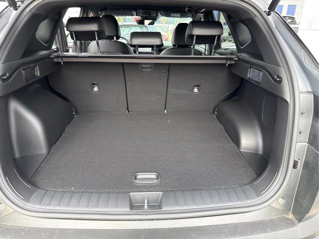Hyundai / TUCSON FACELIFT / Weiß / / / 