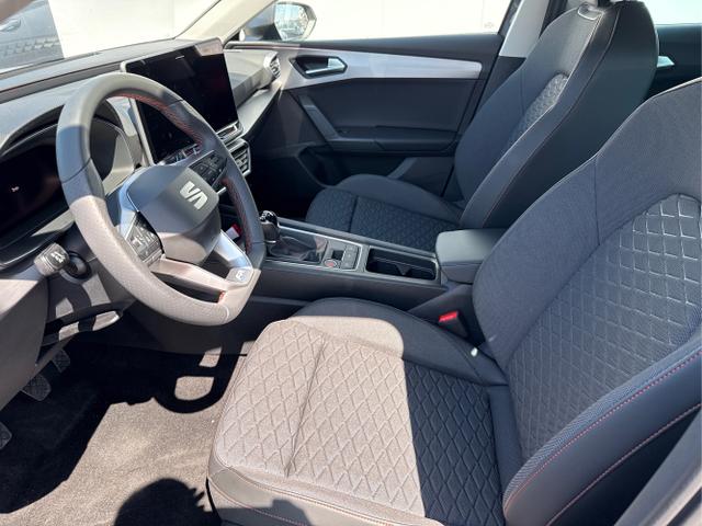 Seat / Leon / Weiß / / / 