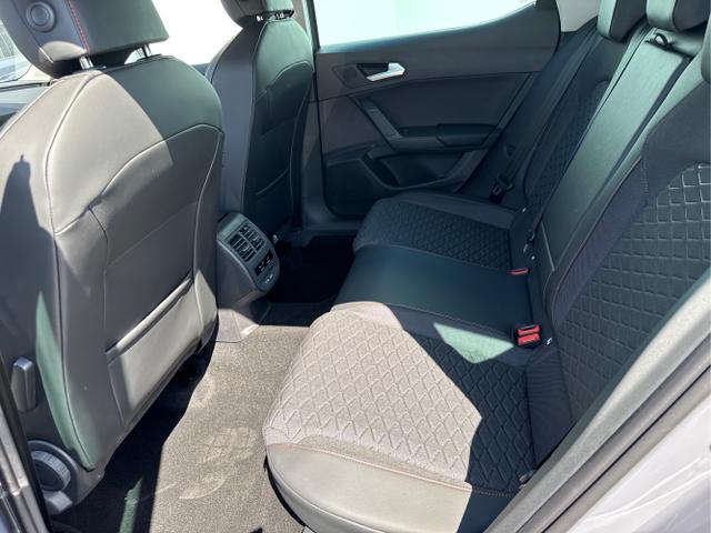 Seat / Leon / Weiß / / / 