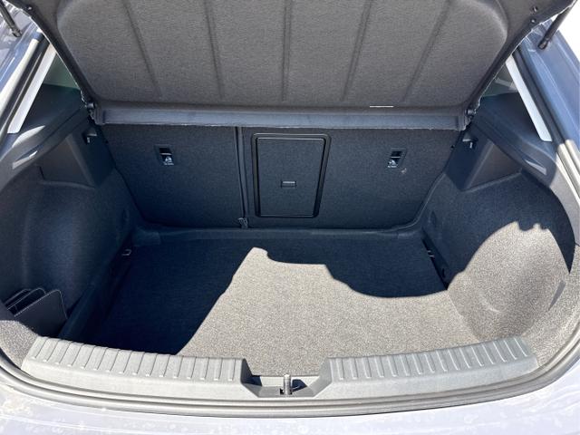 Seat / Leon / Weiß / / / 