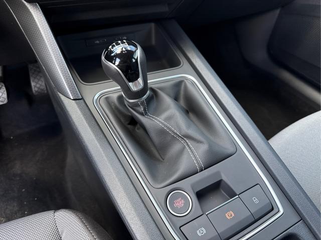 Seat / Leon / Weiß / / / 