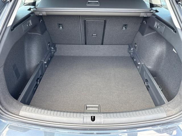 Seat / Leon / Weiß / / / 