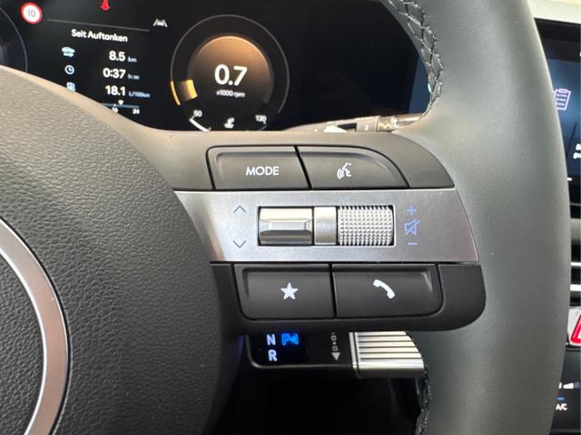 Hyundai / TUCSON FACELIFT / Shimmering Silver R2T / / / DCT 20th Anniversary ACC NAVI PANO KRELL 360 SHZ 