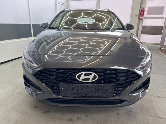 Hyundai i30 Kombi - STYLE NAVI RFK LED PDC v+h