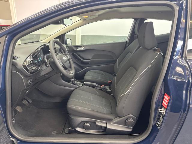 Ford / Fiesta / Blau / / / RADIO KLIMA SHZ PDC