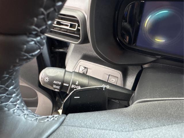 Fiat / Doblò / Blau / / / AUT 7-SITZER STYLE PACK SHZ TOTWINKEL UConnect 
