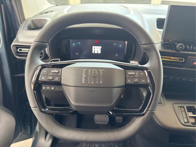 Fiat / Doblò / Blau / / / AUT 7-SITZER STYLE PACK SHZ TOTWINKEL UConnect 